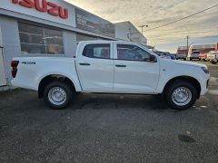 Photo of the vehicle Isuzu D-Max