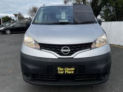 Photo of the vehicle Nissan NV200