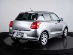 Photo of the vehicle Suzuki Swift