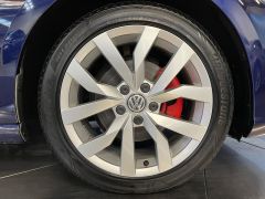 Photo of the vehicle Volkswagen Golf