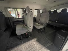 Photo of the vehicle Toyota HiAce