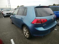 Photo of the vehicle Volkswagen Golf