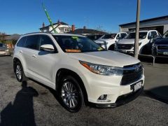 Photo of the vehicle Toyota Highlander