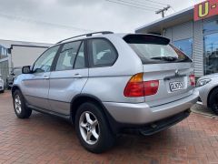 Photo of the vehicle BMW X5