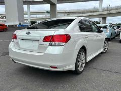 Photo of the vehicle Subaru Legacy