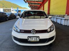 Photo of the vehicle Volkswagen Golf