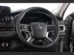 Photo of the vehicle Mitsubishi Outlander