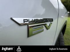 Photo of the vehicle Mitsubishi Outlander