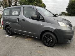 Photo of the vehicle Nissan NV200