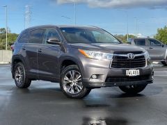 Photo of the vehicle Toyota Highlander