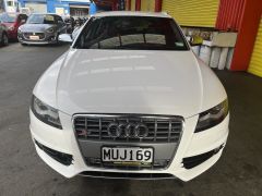 Photo of the vehicle Audi S4