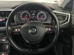 Photo of the vehicle Volkswagen Polo