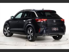 Photo of the vehicle Volkswagen T-Roc