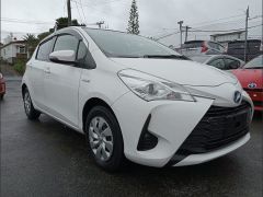 Photo of the vehicle Toyota Vitz