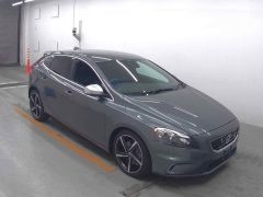 Photo of the vehicle Volvo V40