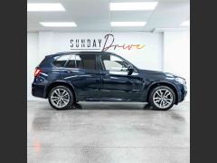 Photo of the vehicle BMW X5