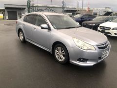 Photo of the vehicle Subaru Legacy