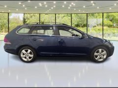 Photo of the vehicle Volkswagen Golf