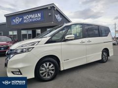 Photo of the vehicle Nissan Serena