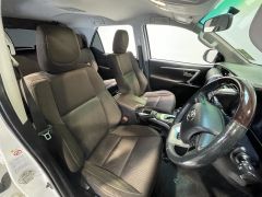 Photo of the vehicle Toyota Fortuner