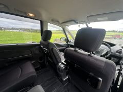 Photo of the vehicle Nissan Serena