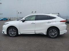 Photo of the vehicle Toyota Harrier