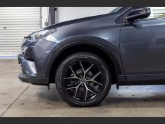 Photo of the vehicle Toyota RAV4