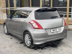 Photo of the vehicle Suzuki Swift