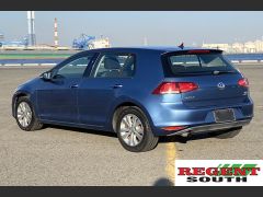 Photo of the vehicle Volkswagen Golf