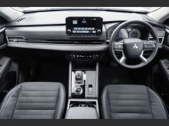 Photo of the vehicle Mitsubishi Outlander