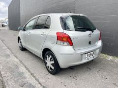 Photo of the vehicle Toyota Vitz