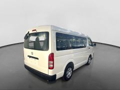 Photo of the vehicle Toyota HiAce