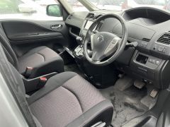 Photo of the vehicle Nissan Serena