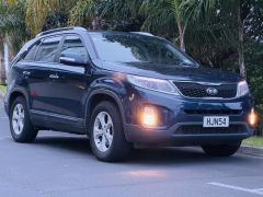 Photo of the vehicle Kia Sorento