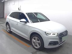 Photo of the vehicle Audi Q5