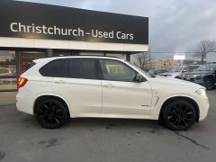 Photo of the vehicle BMW X5