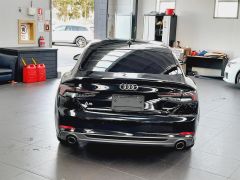 Photo of the vehicle Audi A5