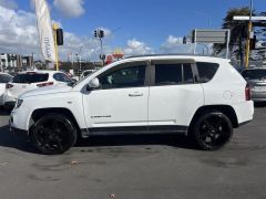 Photo of the vehicle Jeep Compass