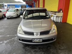 Photo of the vehicle Nissan Tiida