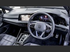 Photo of the vehicle Volkswagen Golf