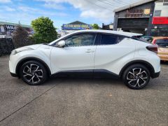 Photo of the vehicle Toyota C-HR