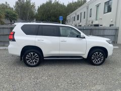 Photo of the vehicle Toyota Land Cruiser Prado