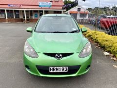 Photo of the vehicle Mazda Demio