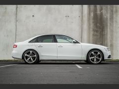 Photo of the vehicle Audi A4