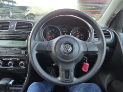 Photo of the vehicle Volkswagen Golf