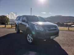 Photo of the vehicle Isuzu D-Max