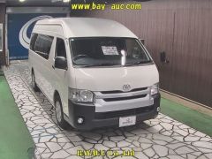 Photo of the vehicle Toyota HiAce