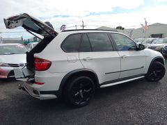 Photo of the vehicle BMW X5