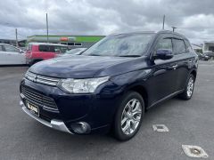 Photo of the vehicle Mitsubishi Outlander