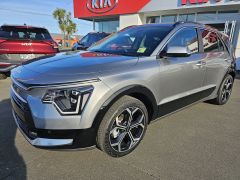 Photo of the vehicle Kia Niro